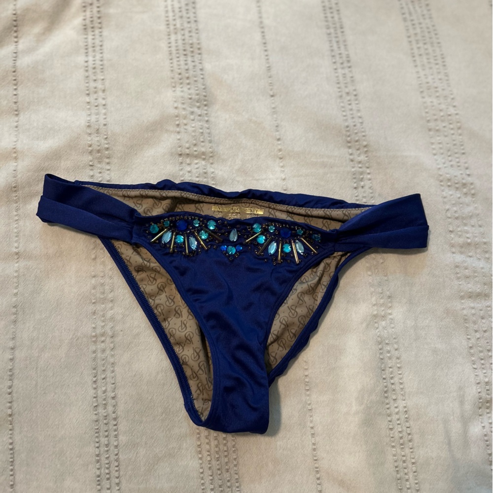 VS bombshell bikini - Picture 5 of 6